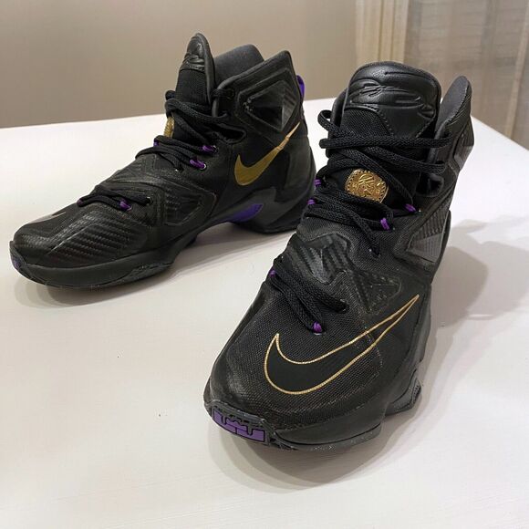 Nike LeBron James 13 Pot of Gold‎ 2015 NBA Basketball Men’s Sneakers US Size 7.5 - Picture 2 of 11